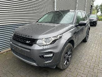 damaged passenger cars Land Rover Discovery Sport 2.0 TD4 PANO/CAMERA/LEDER/TREKHAAK/MERIDIAN/LED/RIJDBAAR! 2017/10