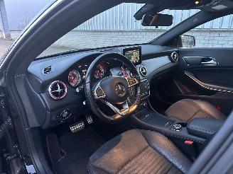 Mercedes Cla-klasse AMG CLA180 / NAVI / LED / ALCANTARA / PDC / MFS picture 11