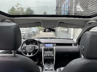 Land Rover Discovery Sport 2.0 TD4 PANO/CAMERA/LEDER/TREKHAAK/MERIDIAN/LED/RIJDBAAR! picture 13