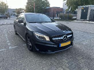 uszkodzony samochody osobowe Mercedes Cla-klasse AMG CLA180 / NAVI / LED / ALCANTARA / PDC / MFS 2015/6