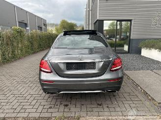 Mercedes E-klasse 200 AMG PANO/LED/19INCH picture 5