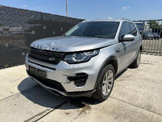 Vaurioauto  passenger cars Land Rover Discovery Sport 2.0 TD4 CAMERA/LINEASSIST/LED/LEDER/VOL! RIJDBAAR! 2015/12