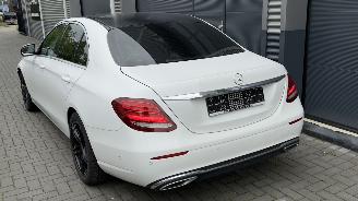 Auto incidentate Mercedes E-klasse LED / CAMERA / NAVIGATIE / AMG VELGEN VOLLEDIG RIJDBAAR 2016/9