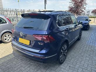 Volkswagen Tiguan 2.0TDI 4-MOTION FULL R-LINE DAMAGE FREE / ALL OPTIONS PANO/SIDE ASSIST/KEYLESS/DYNAUDIO/360CAM picture 5