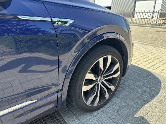 Volkswagen Tiguan 2.0TDI 4-MOTION FULL R-LINE DAMAGE FREE / ALL OPTIONS PANO/SIDE ASSIST/KEYLESS/DYNAUDIO/360CAM picture 20