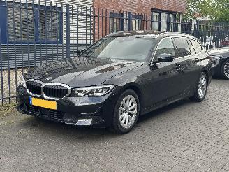 BMW 3-serie M Sport Line PANO/NAVI/LEDER/CLIMA/STOELVERW V+A VOL SCHADEVRIJ! picture 2