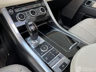 Land Rover Range Rover sport 3.0 HSE / PANORAMA / 360 CAMERA / FULL OPTIONS picture 17
