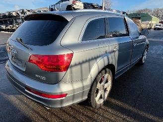 Audi Q7  picture 8