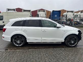Audi Q7  picture 4