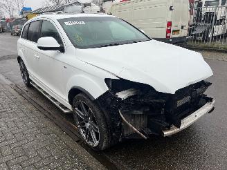 Audi Q7  picture 2