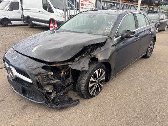 Vrakbiler auto Mercedes A-klasse W177 2022/10