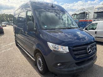 Mercedes Sprinter W907 picture 2