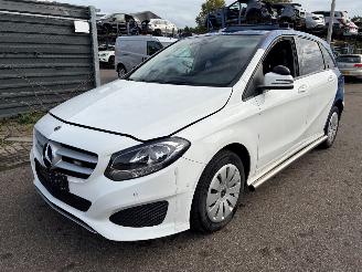 Sloopauto Mercedes B-klasse W246 2018/8