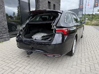 Skoda Octavia Combi NEW MOD.25! 2.0 TDI 150PK DSG7 Style picture 7