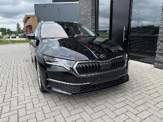 Skoda Octavia Combi NEW MOD.25! 2.0 TDI 150PK DSG7 Style picture 4