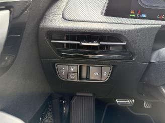 Kia EV6 GT AWD 77.4kWh 585PK Aut. PANO FULL OPTIONS! picture 37