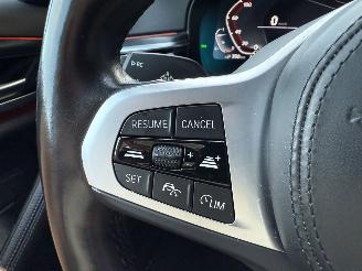 BMW 5-serie 530e Touring 292PK Steptronic M-Sport picture 32