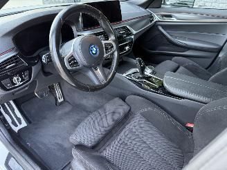 BMW 5-serie 530e Touring 292PK Steptronic M-Sport picture 17
