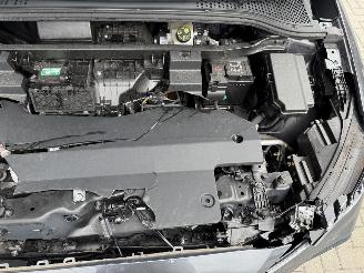 MG MG4 Electric 64kWh 204PK Aut. Luxury picture 39