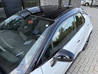 Toyota C-HR NEW! 1.8 Hybrid 140PK Aut. Dynamic picture 32