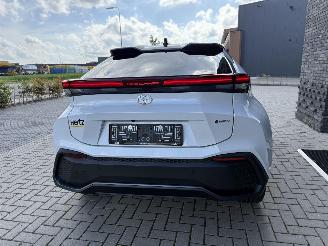 Toyota C-HR NEW! 1.8 Hybrid 140PK Aut. Dynamic picture 12