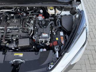 Toyota C-HR NEW! 1.8 Hybrid 140PK Aut. Dynamic picture 38