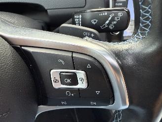 Volkswagen Golf GTE 1.4 TSI Hybrid 204PK DSG6 PANO CAM VOL! picture 29