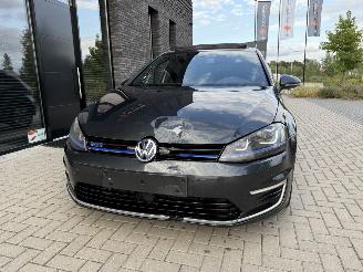 Volkswagen Golf GTE 1.4 TSI Hybrid 204PK DSG6 PANO CAM VOL! picture 4