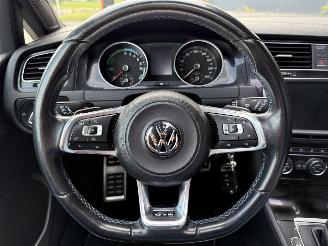 Volkswagen Golf GTE 1.4 TSI Hybrid 204PK DSG6 PANO CAM VOL! picture 21