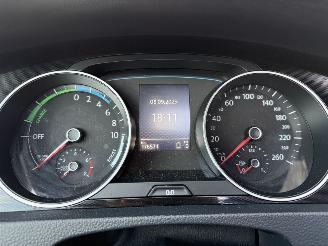 Volkswagen Golf GTE 1.4 TSI Hybrid 204PK DSG6 PANO CAM VOL! picture 30