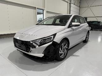 uszkodzony samochody osobowe Hyundai I-20 1.0 T-GDi 101PK DCT Aut. Premium 2025/4