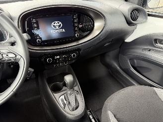 Toyota Aygo X 1.0 VVT-i 72PK S-CVT Aut. First APP CAM LM VOL! picture 21
