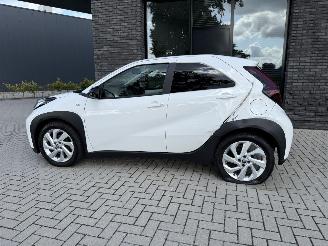 Toyota Aygo X 1.0 VVT-i 72PK S-CVT Aut. First APP CAM LM VOL! picture 12
