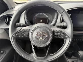 Toyota Aygo X 1.0 VVT-i 72PK S-CVT Aut. First APP CAM LM VOL! picture 19