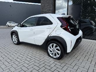 Toyota Aygo X 1.0 VVT-i 72PK S-CVT Aut. First APP CAM LM VOL! picture 11