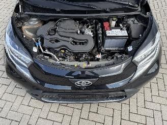 Toyota Aygo X 1.0 VVT-i 72PK MT First APP CAM LM VOL! picture 35
