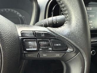 Toyota Aygo X 1.0 VVT-i 72PK MT First APP CAM LM VOL! picture 28