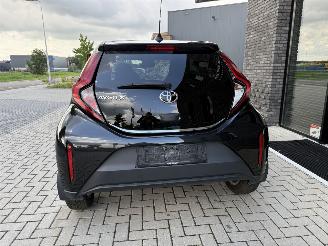 Toyota Aygo X 1.0 VVT-i 72PK MT First APP CAM LM VOL! picture 13
