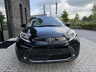 Toyota Aygo X 1.0 VVT-i 72PK MT First APP CAM LM VOL! picture 5