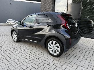 Toyota Aygo X 1.0 VVT-i 72PK MT First APP CAM LM VOL! picture 15