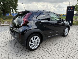 Toyota Aygo X 1.0 VVT-i 72PK MT First APP CAM LM VOL! picture 10