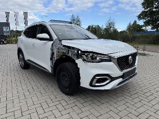 MG EHS 1.5 TGDI PHEV 190KW Aut. Luxury PANO VOL! picture 7