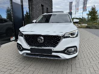 MG EHS 1.5 TGDI PHEV 190KW Aut. Luxury PANO VOL! picture 4