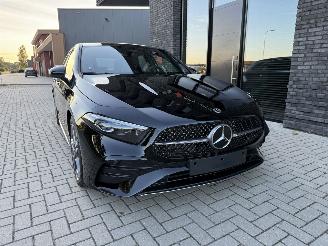 Mercedes A-klasse A200d AMG-Line 150PK 8G-DCT NIGHT PACKAGE picture 4