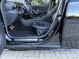 Mercedes A-klasse A200d AMG-Line 150PK 8G-DCT NIGHT PACKAGE picture 40