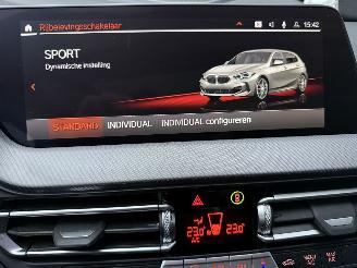 BMW 1-serie 118i 136PK Steptronic M-Sport PANO KUIP VOL! picture 29