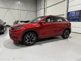 Schadeauto BYD Atto 3 Design EV 60kWh 204PK Aut. PANO FULL OPTIONS! 2025/4