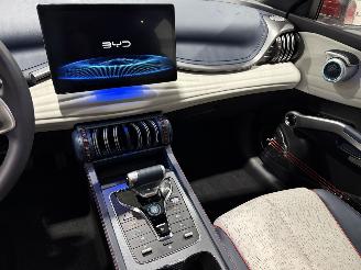 BYD Atto 3 Design EV 60kWh 204PK Aut. PANO FULL OPTIONS! picture 20