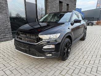 Volkswagen T-Roc 1.5 TSI 150PK DSG7 Style picture 3