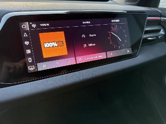 Audi A6 avant NEW MODEL! 40 TDI 204PK S-tronic S-line PANO VOLL! picture 22